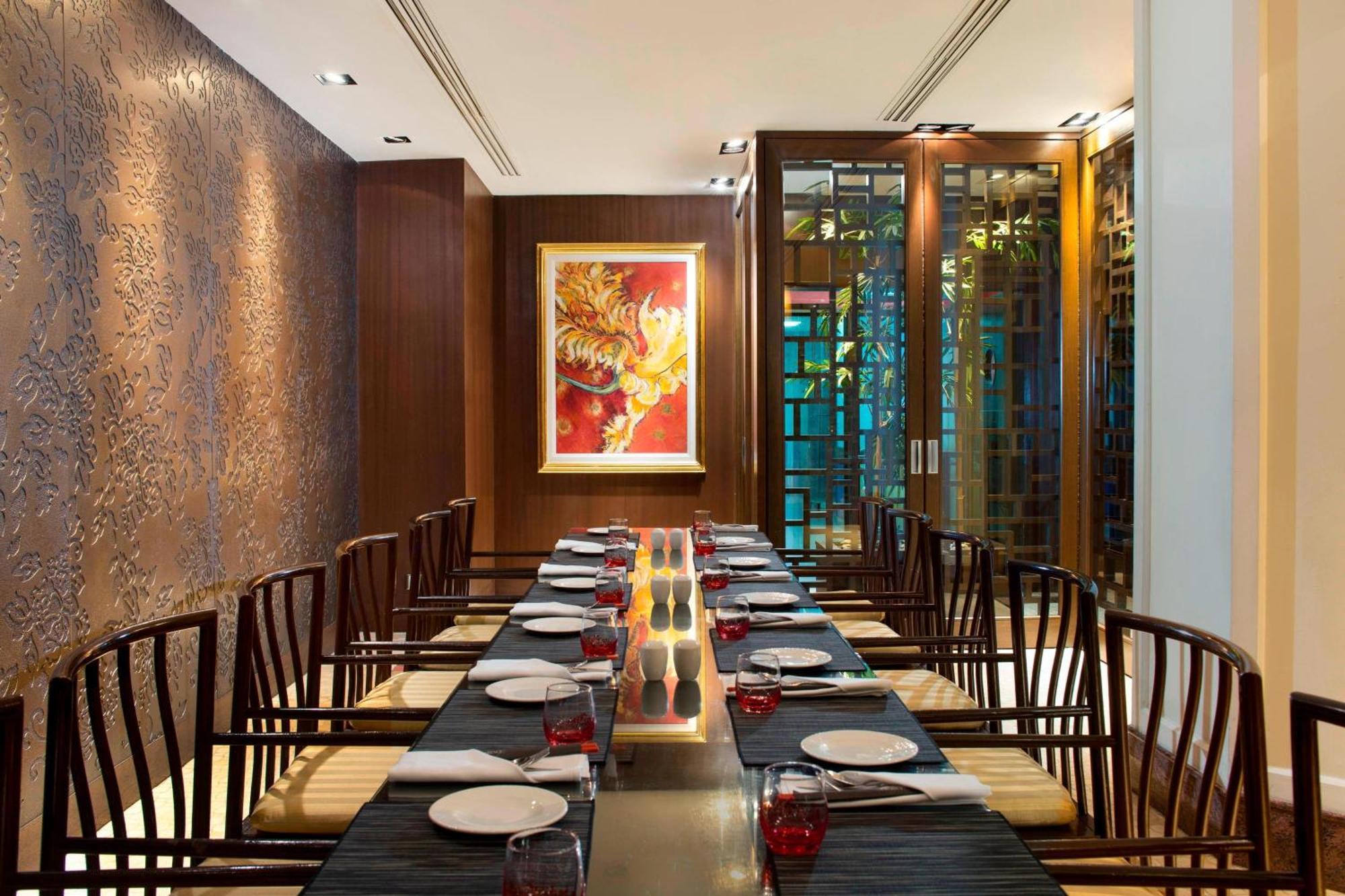 Sheraton Imperial Kuala Lumpur Hotel Exterior foto The interior of the restaurant