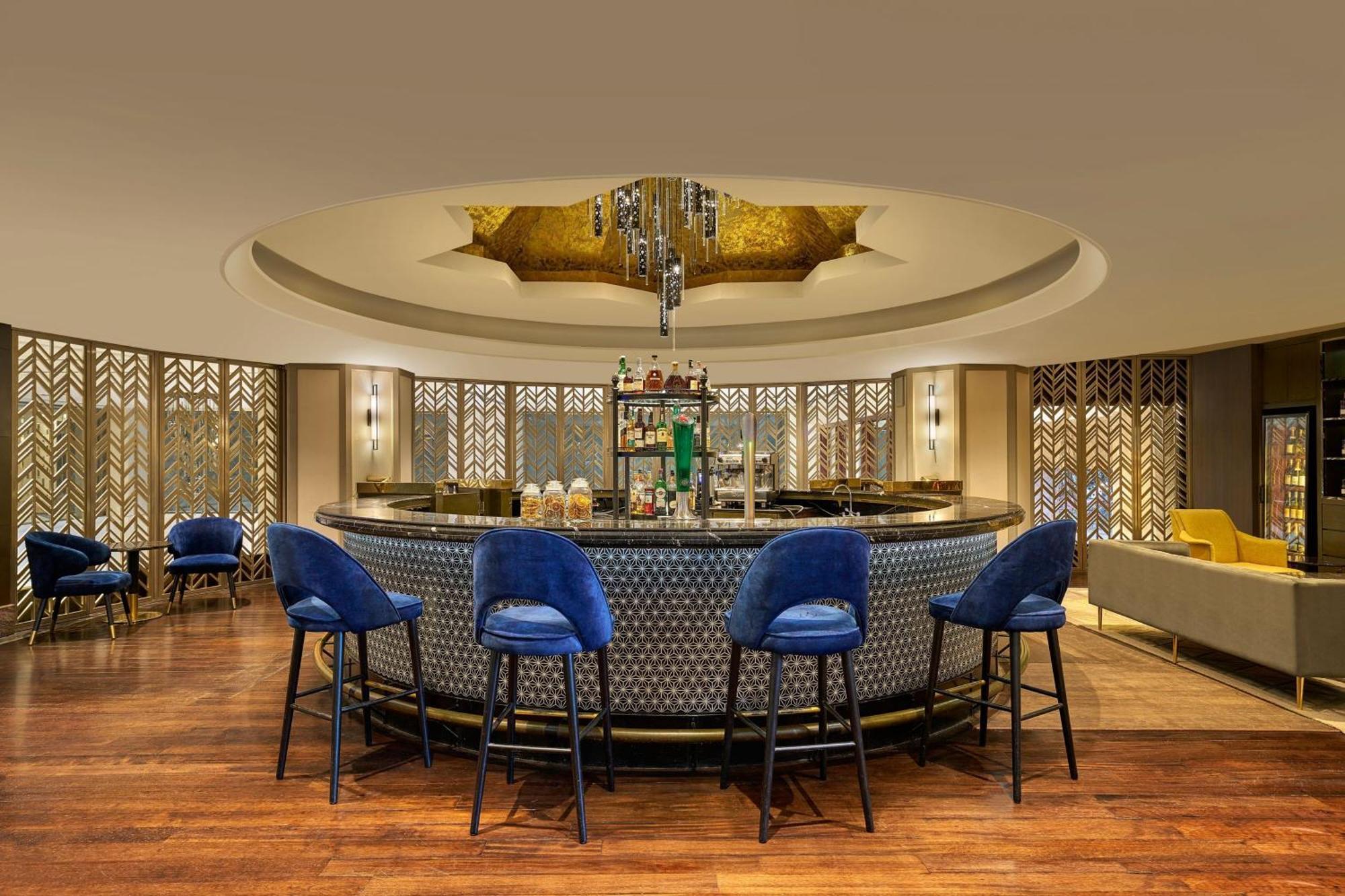 Sheraton Imperial Kuala Lumpur Hotel Exterior foto The Bar